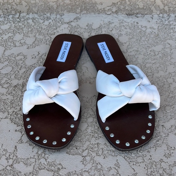 Steve Madden Shoes - steve madden puffy strap bone leather sandals with rhinestones